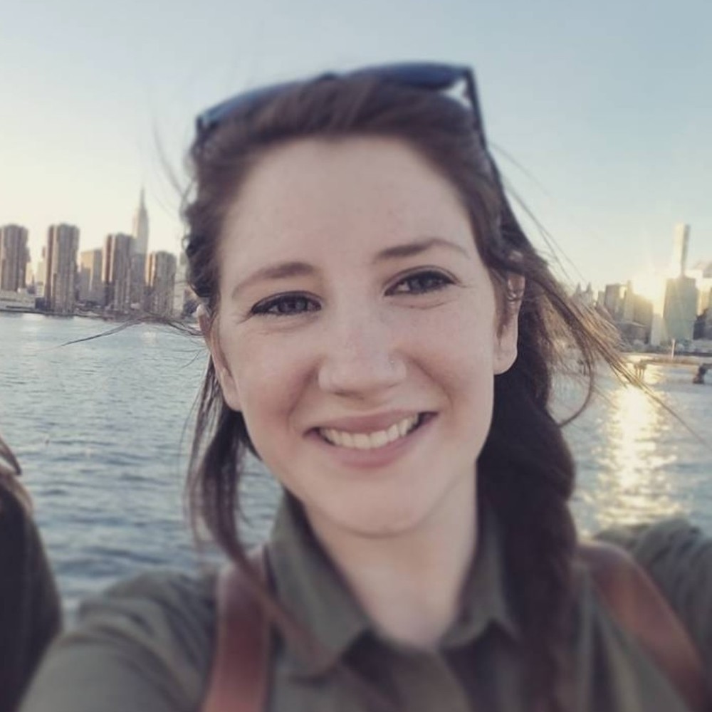 Meet your Posher, Carly